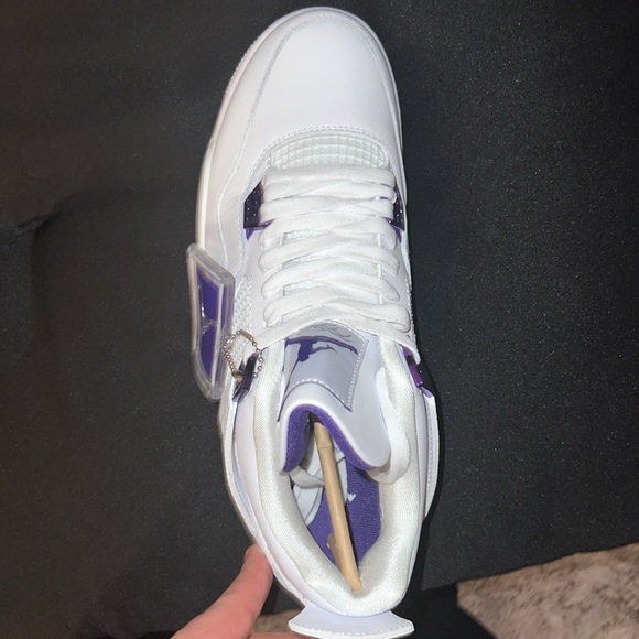 Jordan 4 metallic purple - Picture 4 of 4